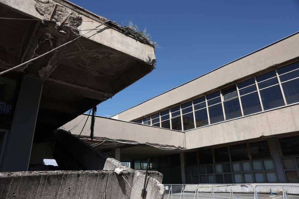 Direktor Skenderije zatražio urgentan sastanak s Vladom KS: Urušila se tavanica, a nije siguran ni plato