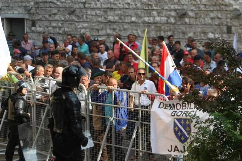 Demobilisani borci, protesti 