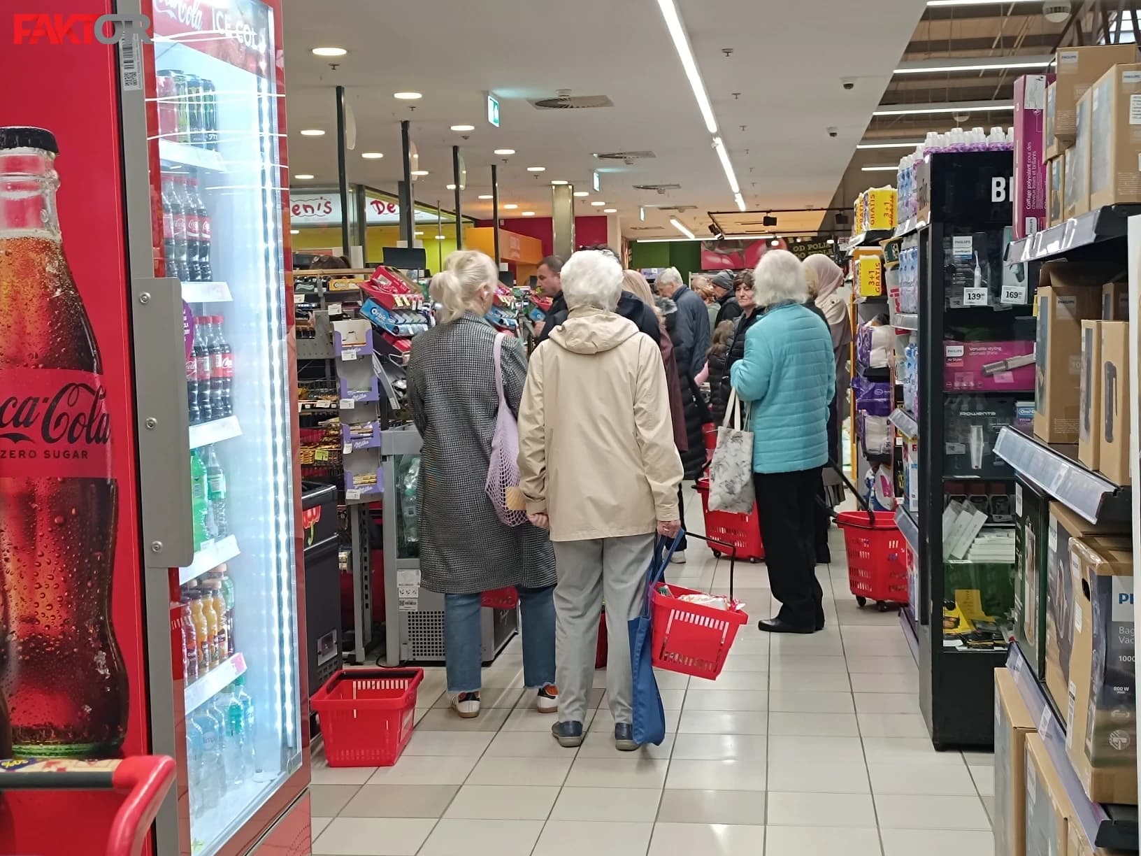 Gužve u prodavnicama