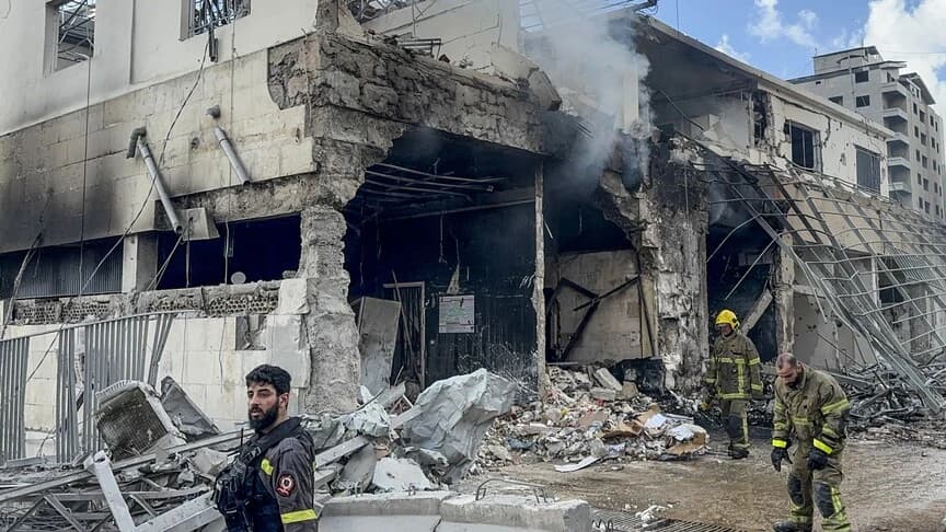Izrael u napadu na Liban ubio najmanje 16 osoba, od kojih je četiri člana jedne porodice
