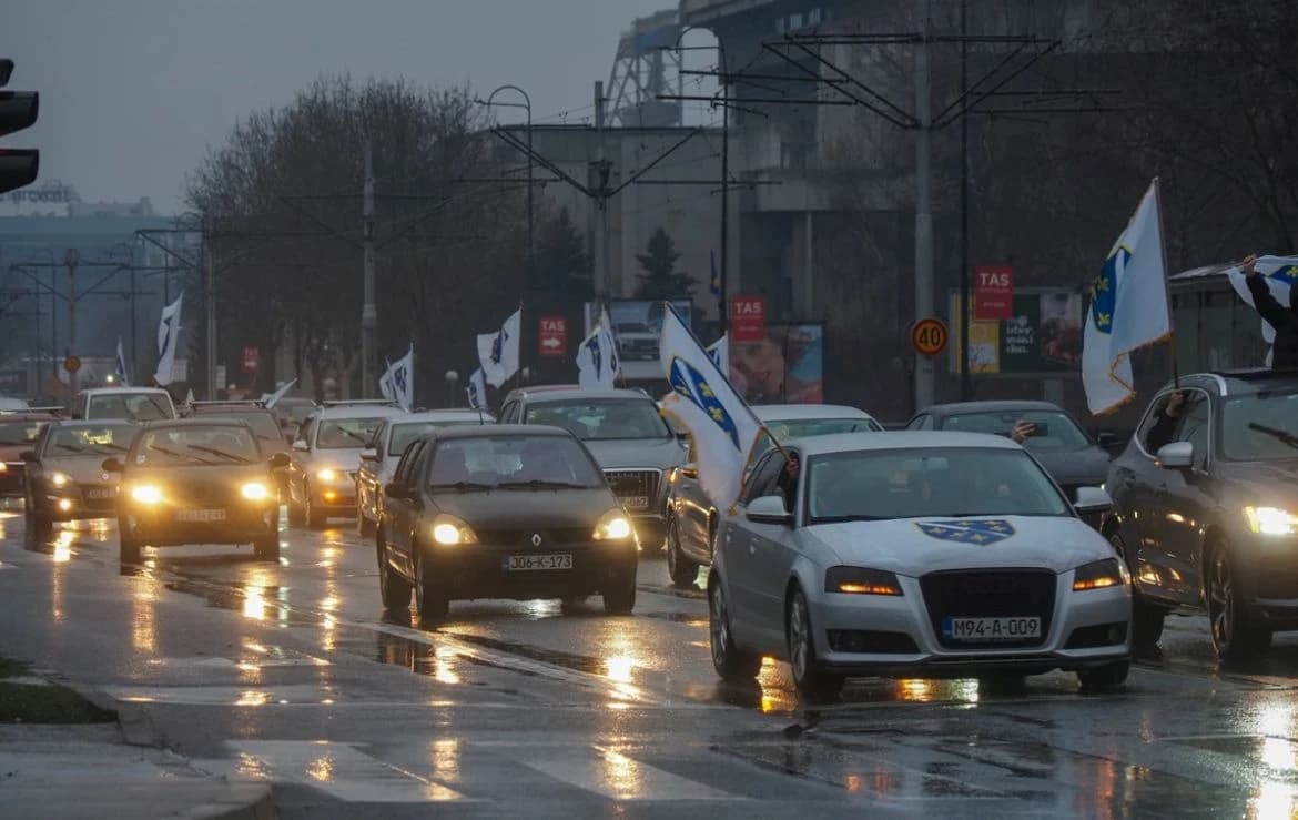Na današnji dan usvojena zastava i grb Republike BiH