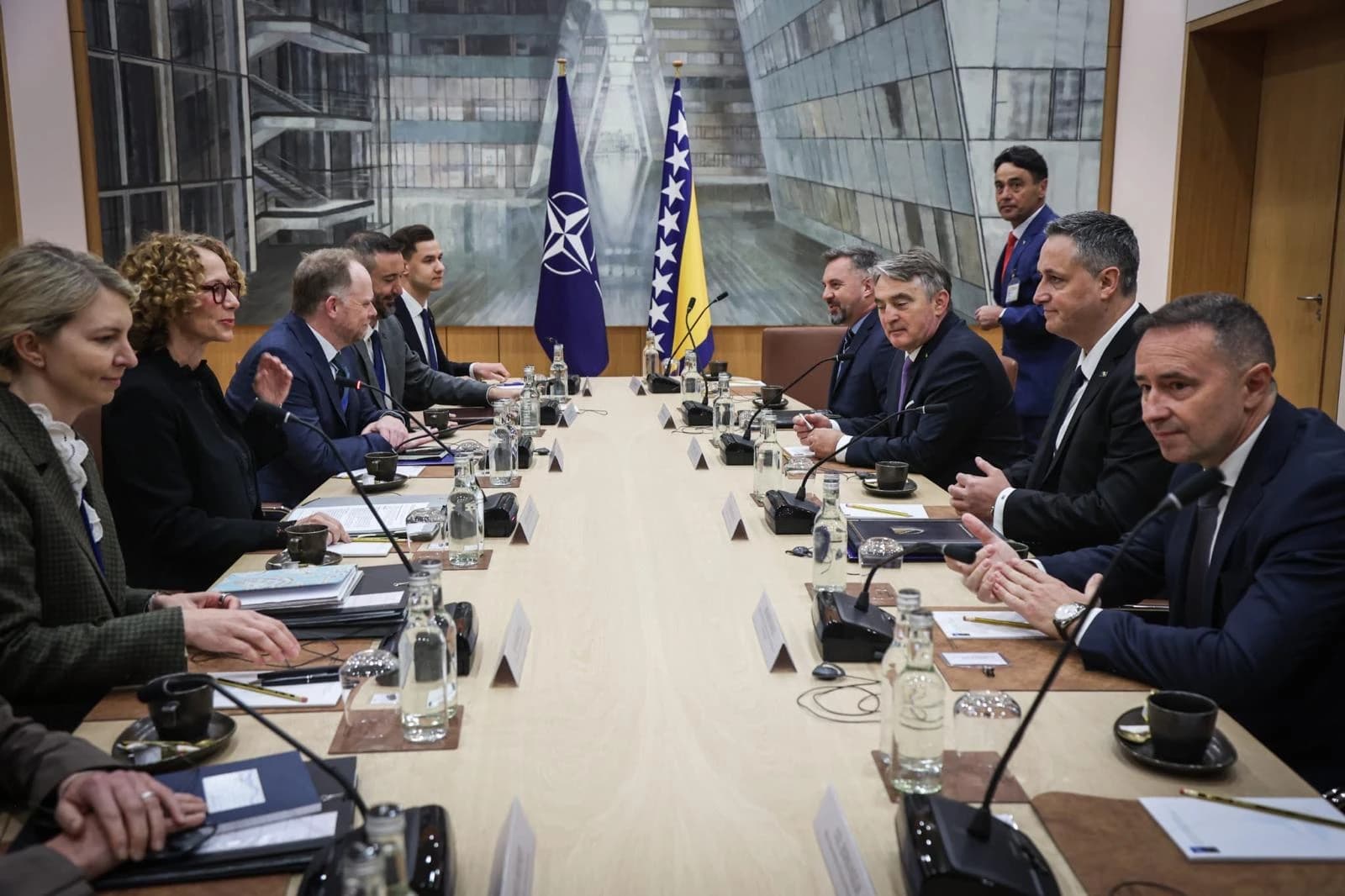 Bećirović i Komšić u sjedištu NATO-a: Što prije uputiti BiH poziv za članstvo