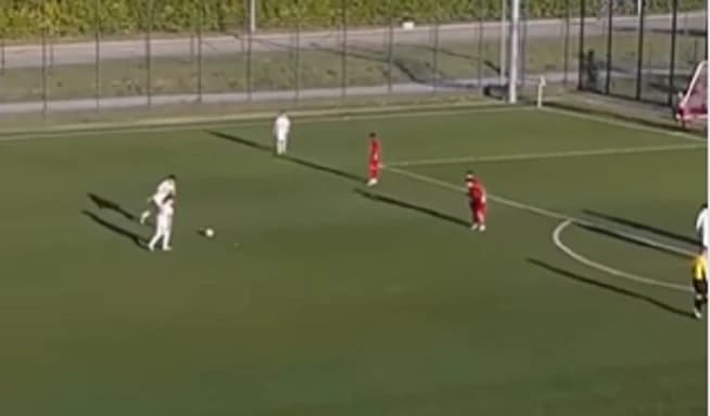 Magija iz slobodnjaka: Mladi Bosanac natjerao Bayern na naklon