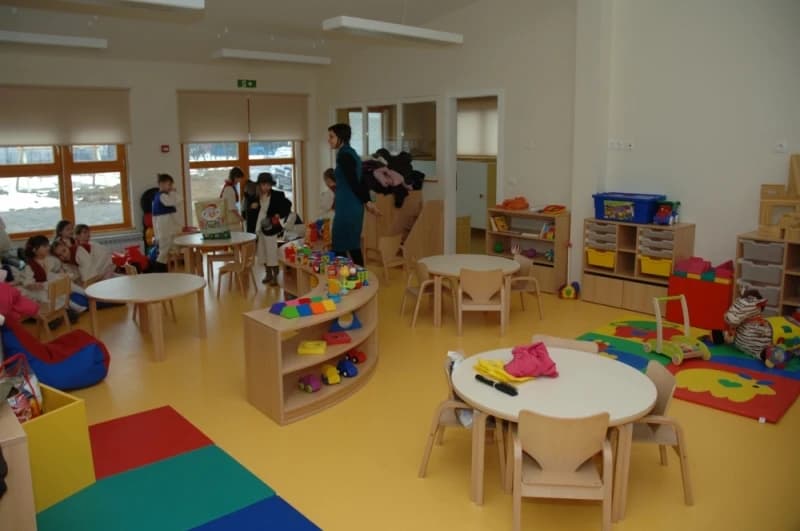 Briga o djeci u drugom planu