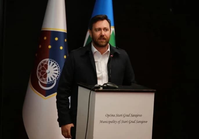 Alem Bakija napustio Demokratsku frontu i nastavlja kao nezavisni vijećnik