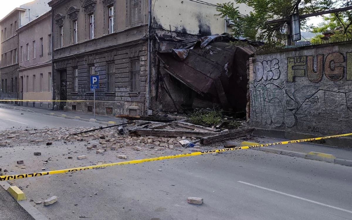 U centru Sarajeva se obrušio zid na saobraćajnicu, policija osigurava mjesto događaja