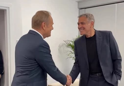 Premijer Poljske nasmijao svijet tokom upoznavanja sa Georgeom Cloonyjem: "Zovem se Donald, ali nije moja krivica"