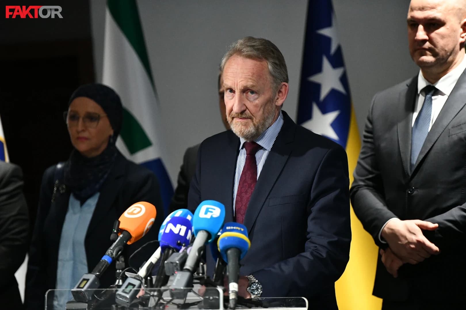Pratite uživo obraćanje predsjednika SDA Bakira Izetbegovića