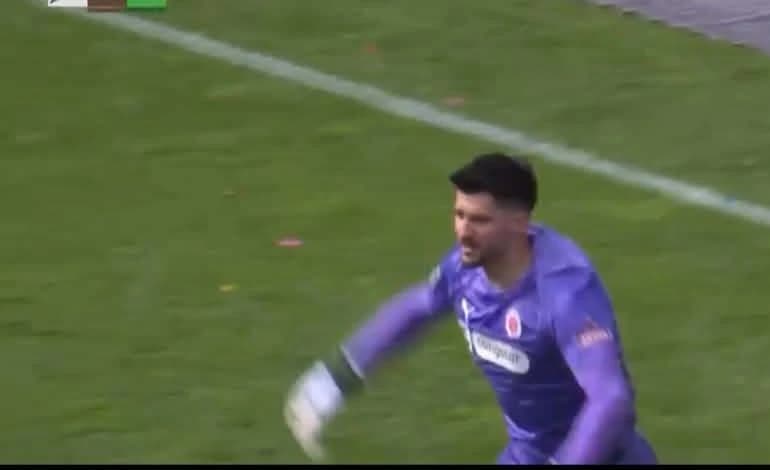 Vasilj proživio košmar na golu, St. Pauli ispao u niži rang