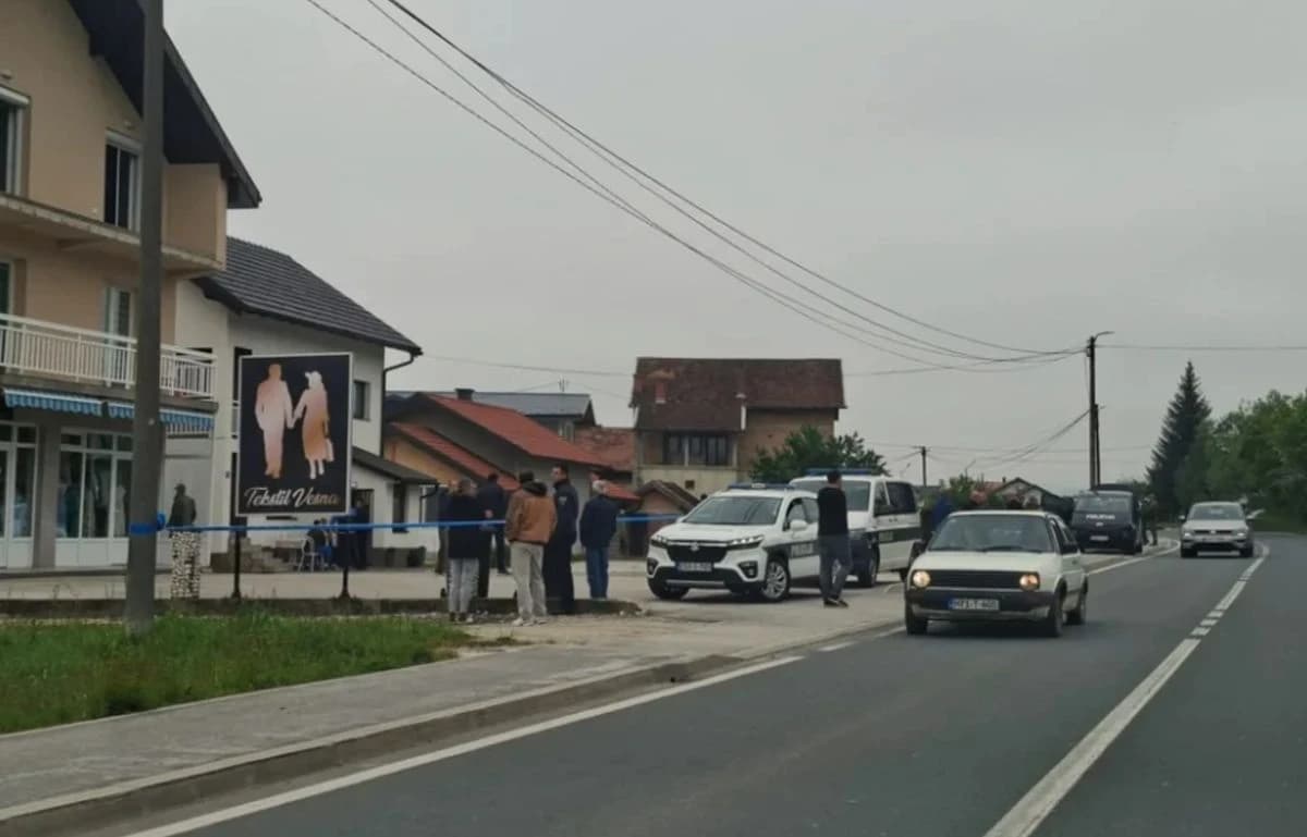 Uhapšen muškarac koji je u Kiseljaku usmrtio punicu i teško ranio suprugu, prevezen je u KCUS