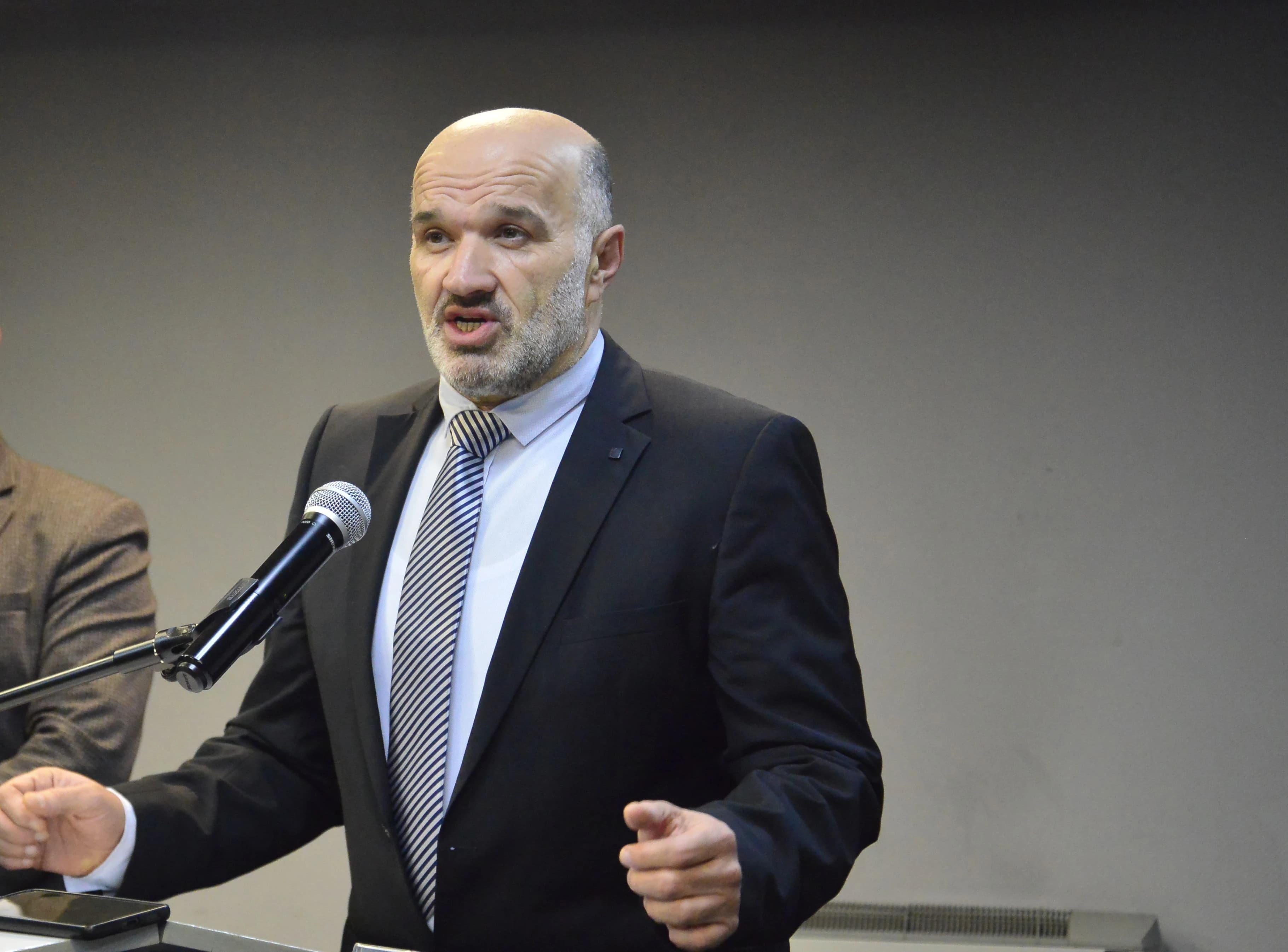 Kako je bošnjački glas u UIO suspendovan po "izraelskom receptu": Lideri Trojke su prihvatili apartheid nad Bošnjacima