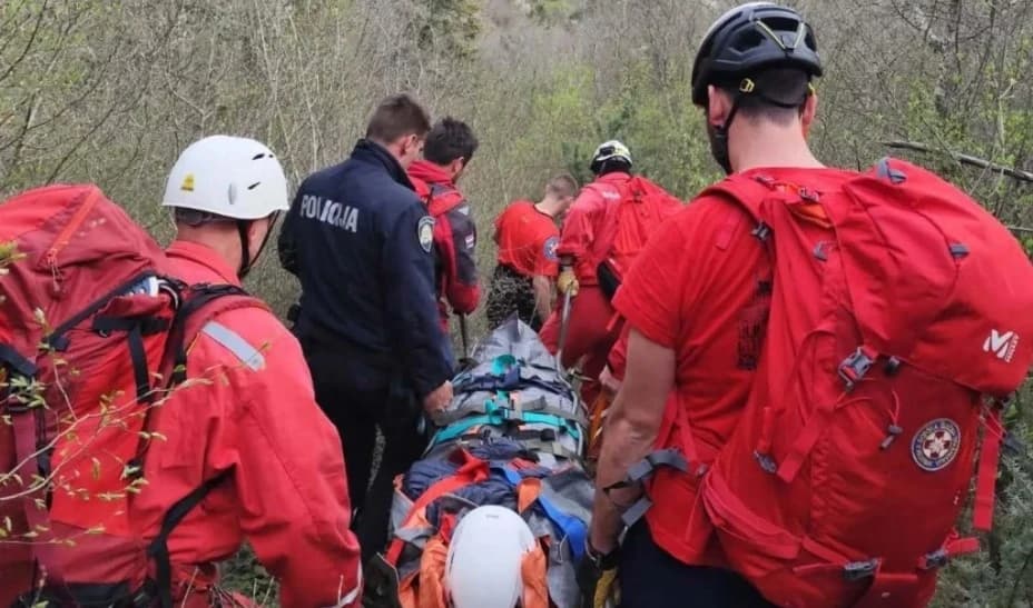 Dok spašavaju izgubljene i povrijeđene, volonteri GSS-a sami plaćaju gorivo, hranu i obuke