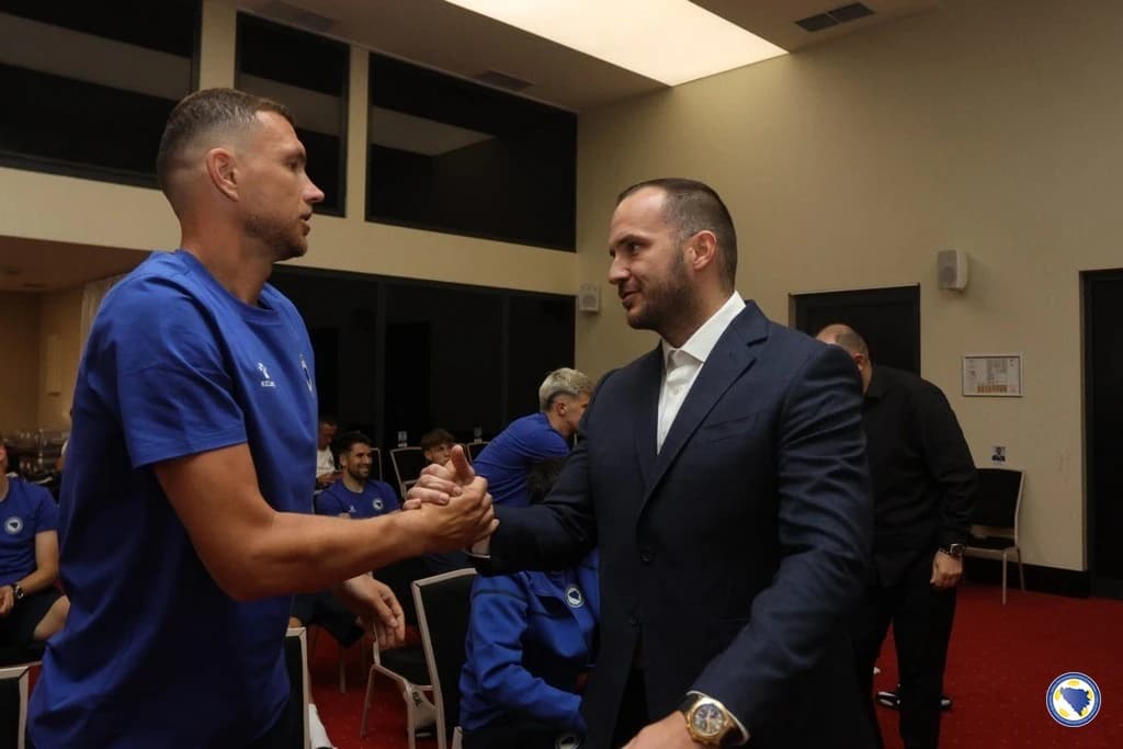 Srdačan pozdrav Vice Zeljkovića i Edina Džeke