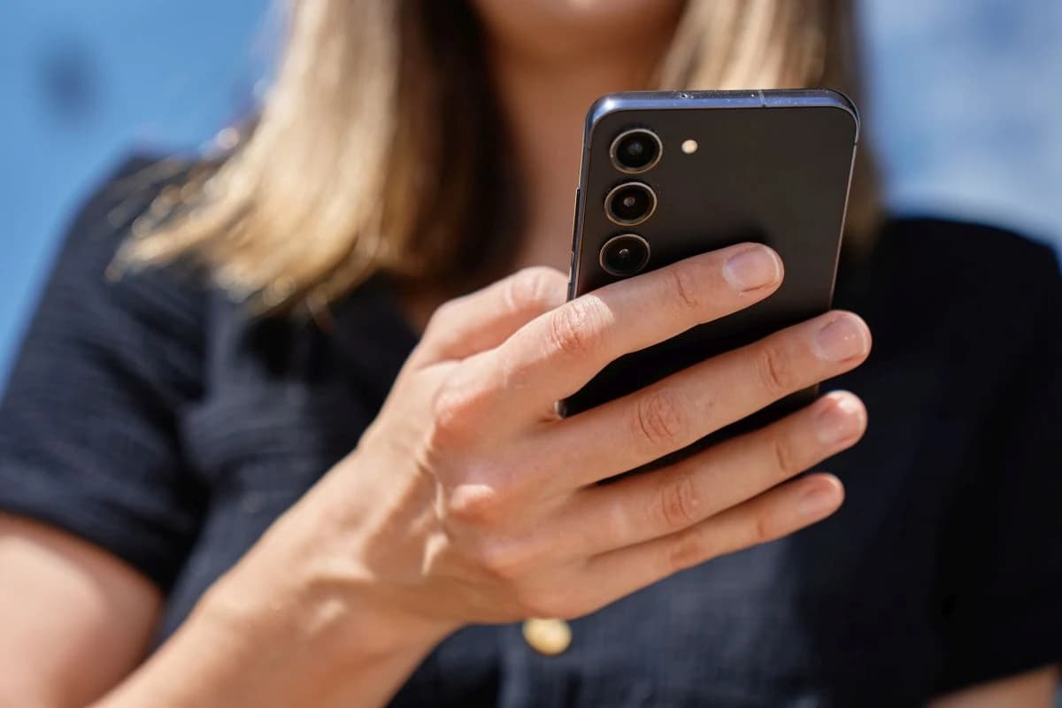 Znate li da mobitel može eksplodirati kada grmi?