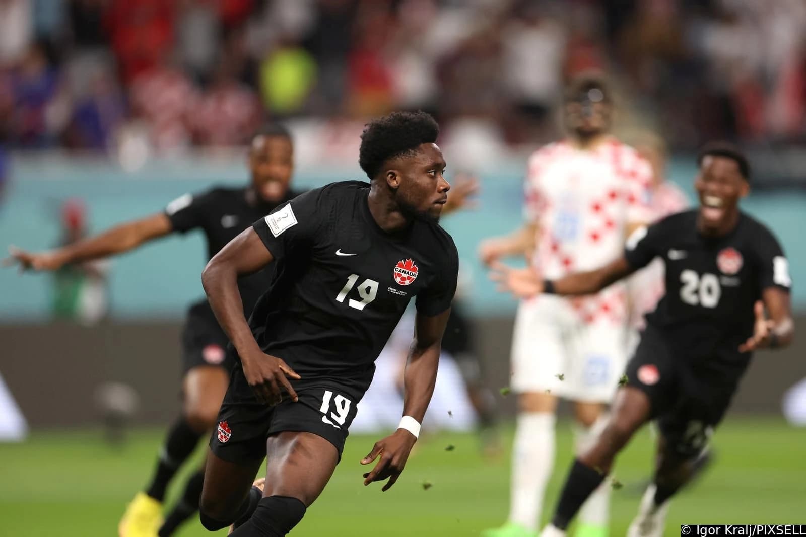 Alphonso Davies iz Bayerna je prva zvijezda Kanađana
