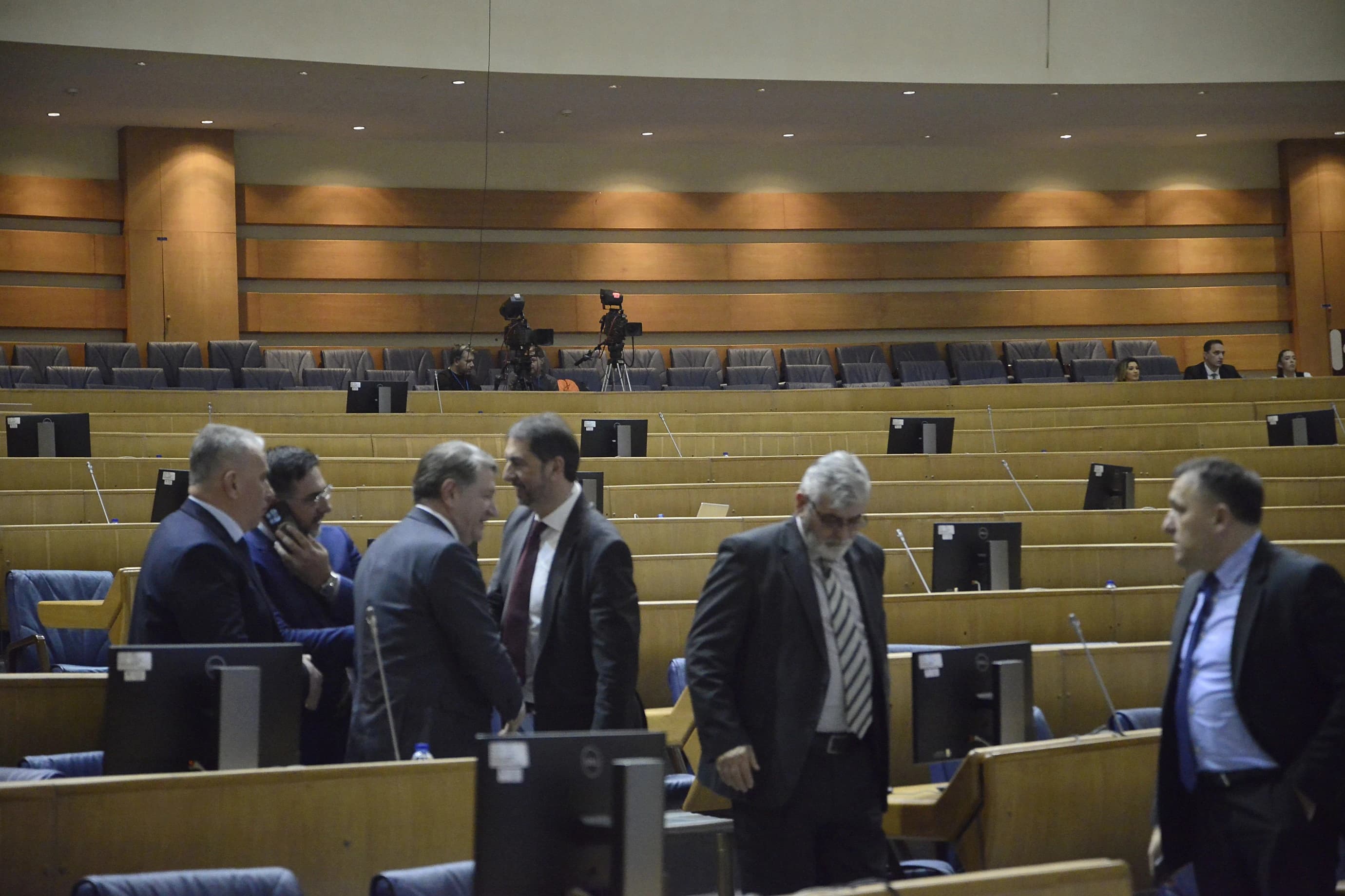 Ko stoji iza novih izmjena Izbornog zakona; Špago: Najgore bi bilo da ga Schmidt nametne, ali ni to nije isključeno
