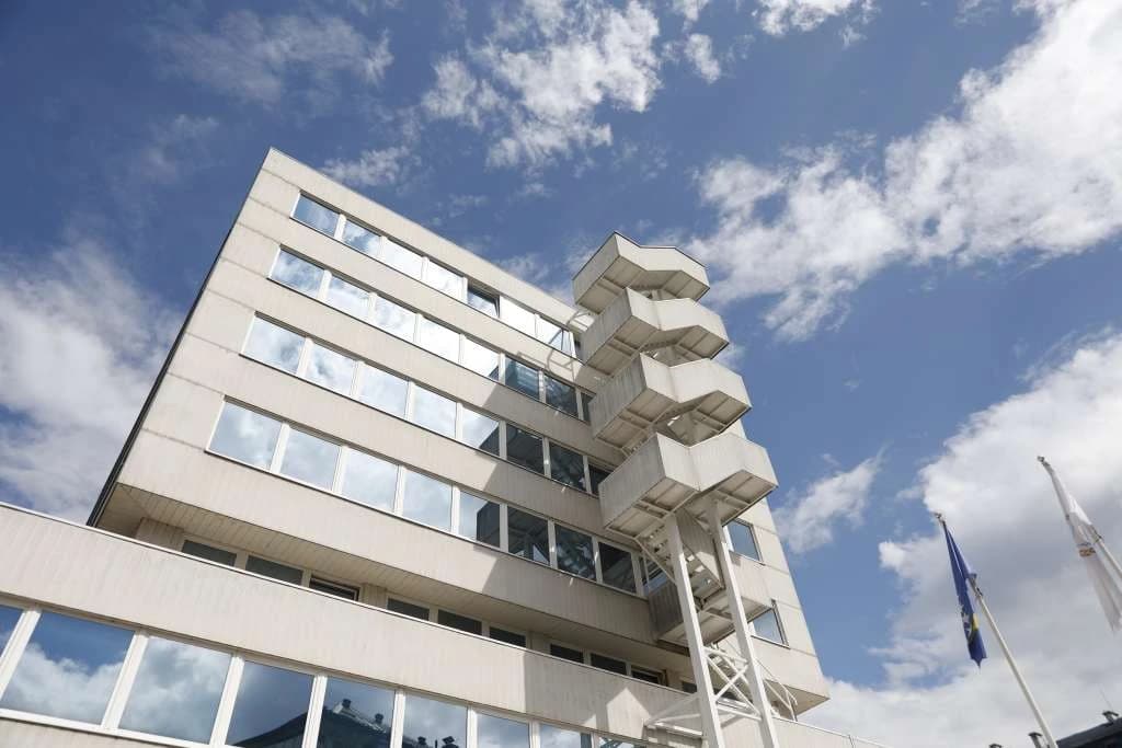 Institucije u blokadi, secesionisti vrebaju: Šta je za BiH puno važnije od imena novog visokog predstavnika