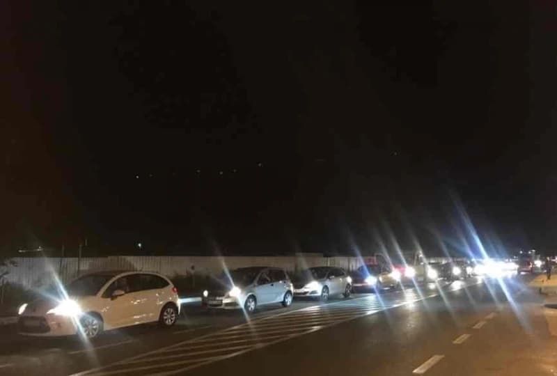 Sutina, kolone vozila 