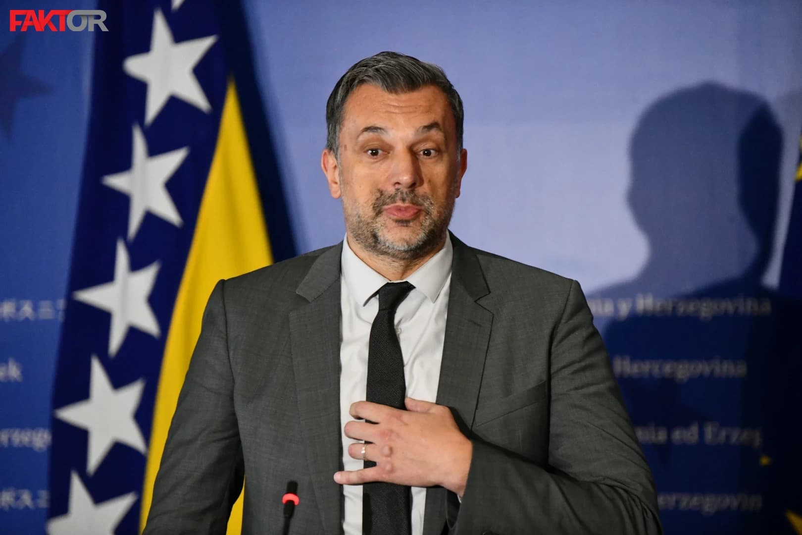 Opet bilda patriotske mišiće: Konaković će tražiti od MUP-a KS da zabrani koncert Karleuše u Sarajevu