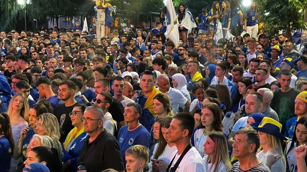 Stotine Mostaraca bodre Zmajeve na Musali
