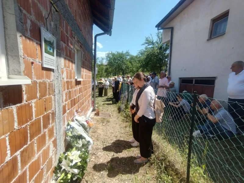 Obilježena 34. godišnjica Žive lomače na Bikavcu: Jezivi zločin kao dio plana uništenja Bošnjaka
