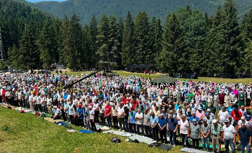 Hiljade vjernika na Ajvatovici: Snažne poruke o jedinstvu, vjeri i očuvanju Bosne i Hercegovine