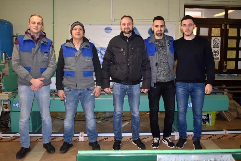 Osnivači i radnici firme JAS plastikAL iz Maglaja