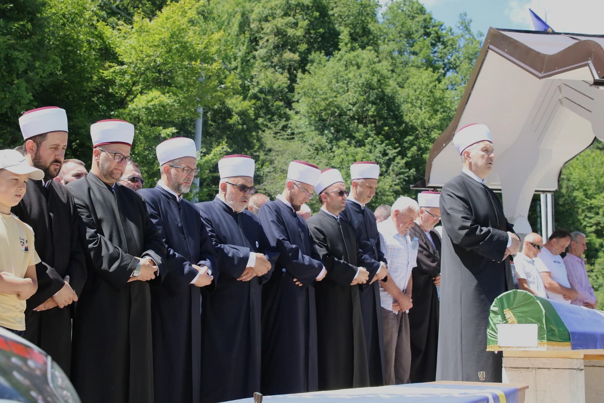 Dženaza u Tihovićima