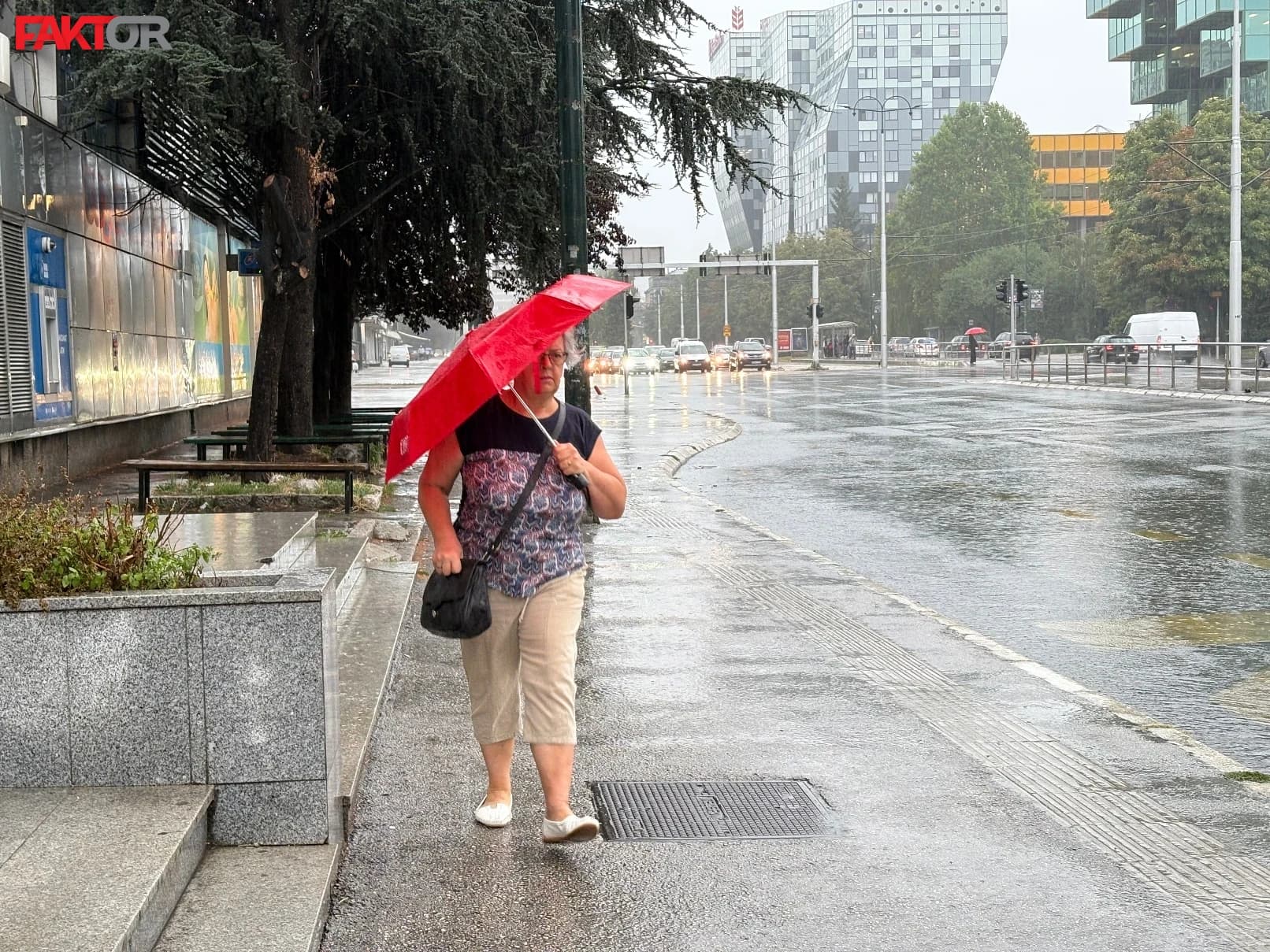 Danas pretežno sunčano, narednih dana pljuskovi širom zemlje