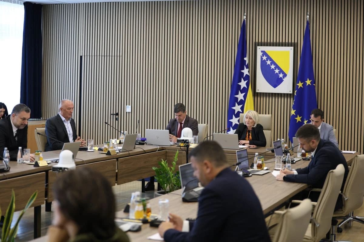 Krišto optužila Predsjedništvo BiH da blokiraju institucije, plaće....:  Ne šalju budžet, a nemaju ni primjedbe