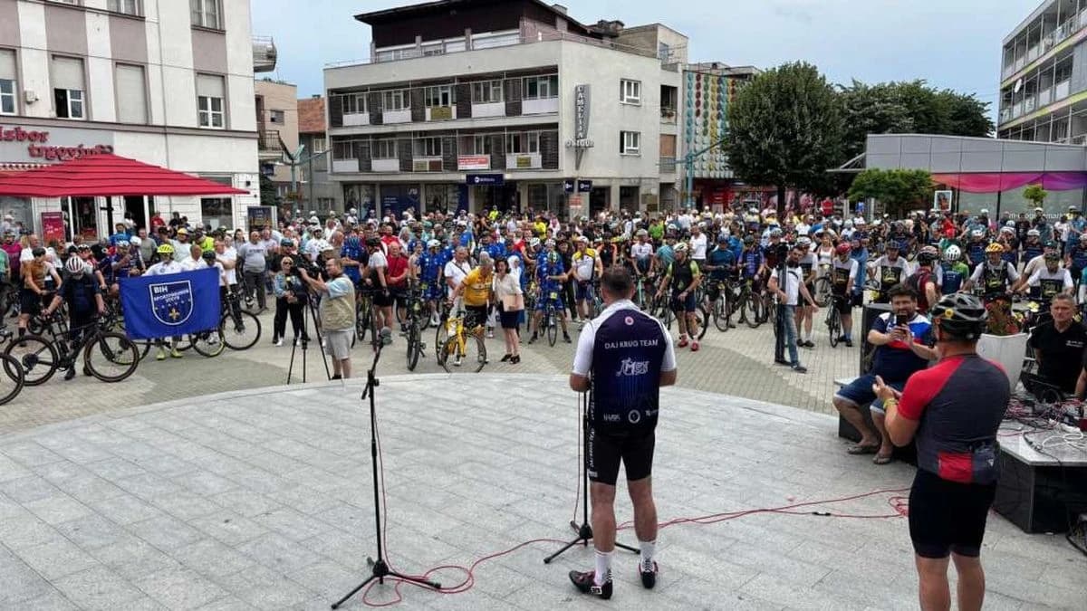 Biciklisti krenuli iz Bihaća