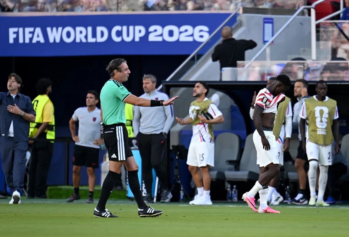 FIFA u tišini suspendovala dvojicu Amerikanaca zbog incidenta na meču protiv BiH?