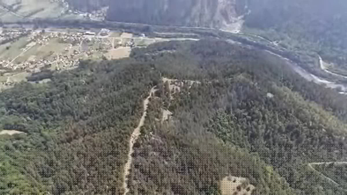 Gorjelo blizu pet hektara šume