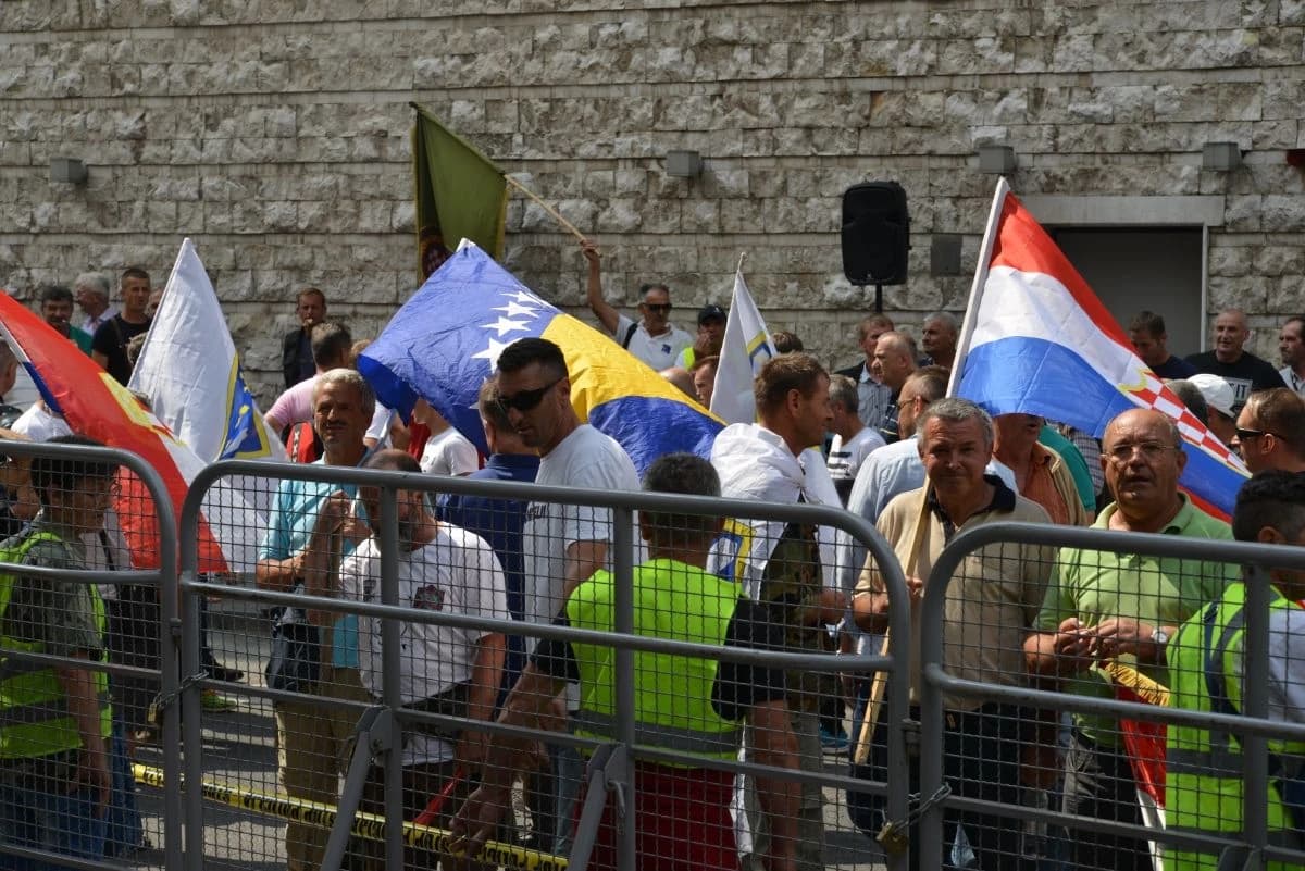 Donosimo detalje o boračkom dodatku: Ko ima pravo, šta je sa borcima povratnicima u RS, gdje će se predavati papiri...