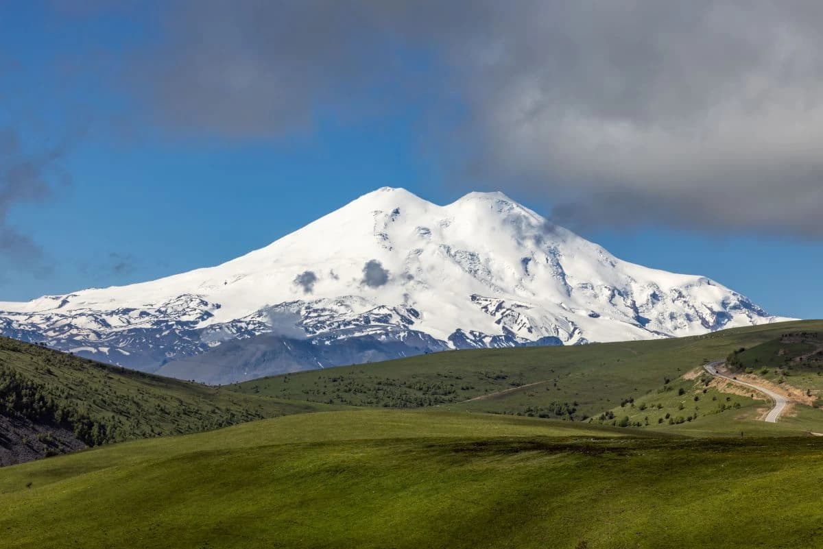Planina Elbrus u Rusiji