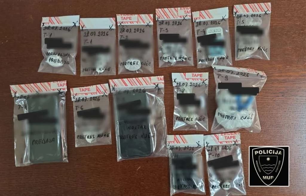 U Mostaru uhapšen 31-godišnjak, policija pronašla kokain, heroin i otprilike 150 grama droge