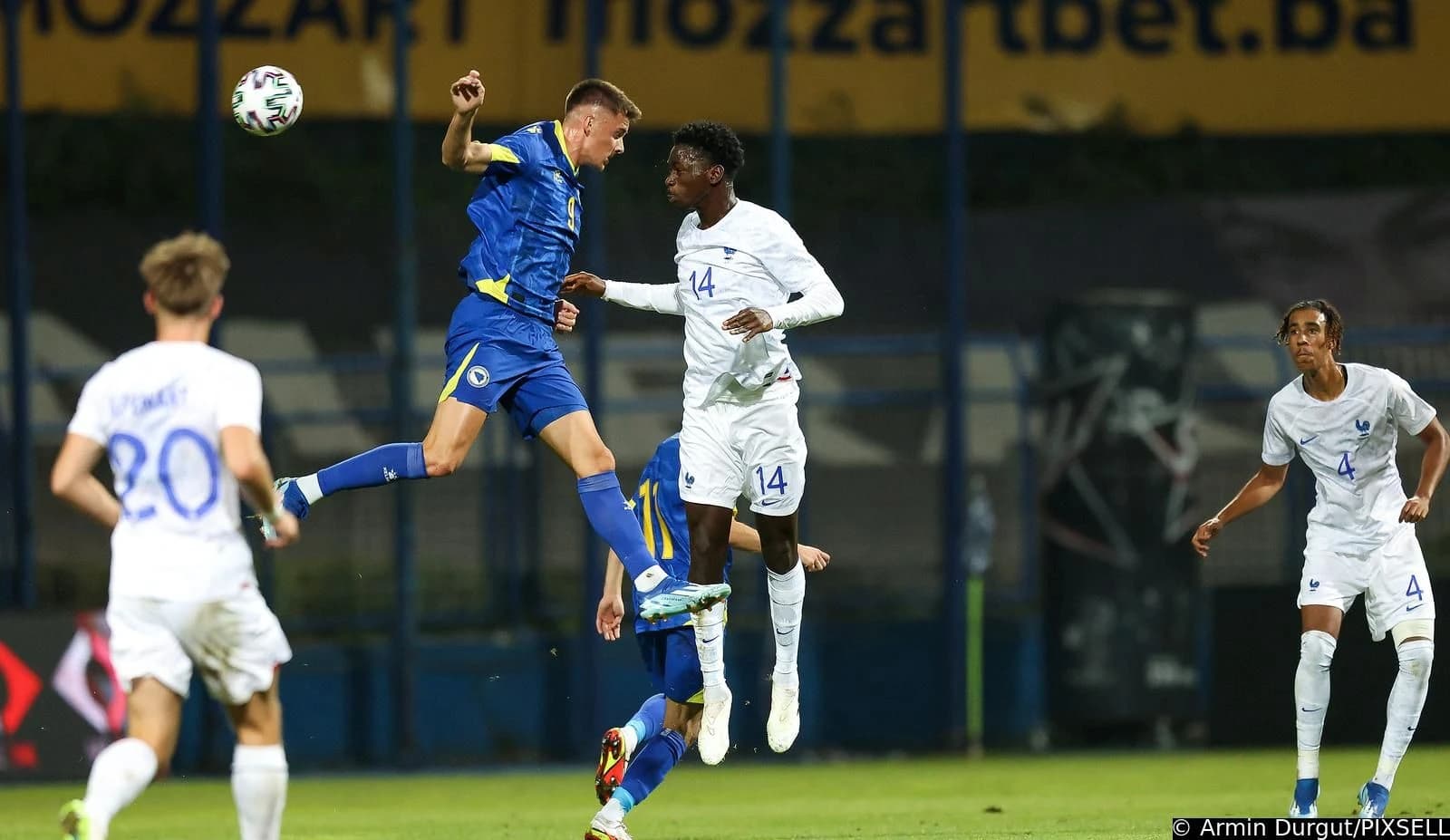Bristrić je visok 187 cm