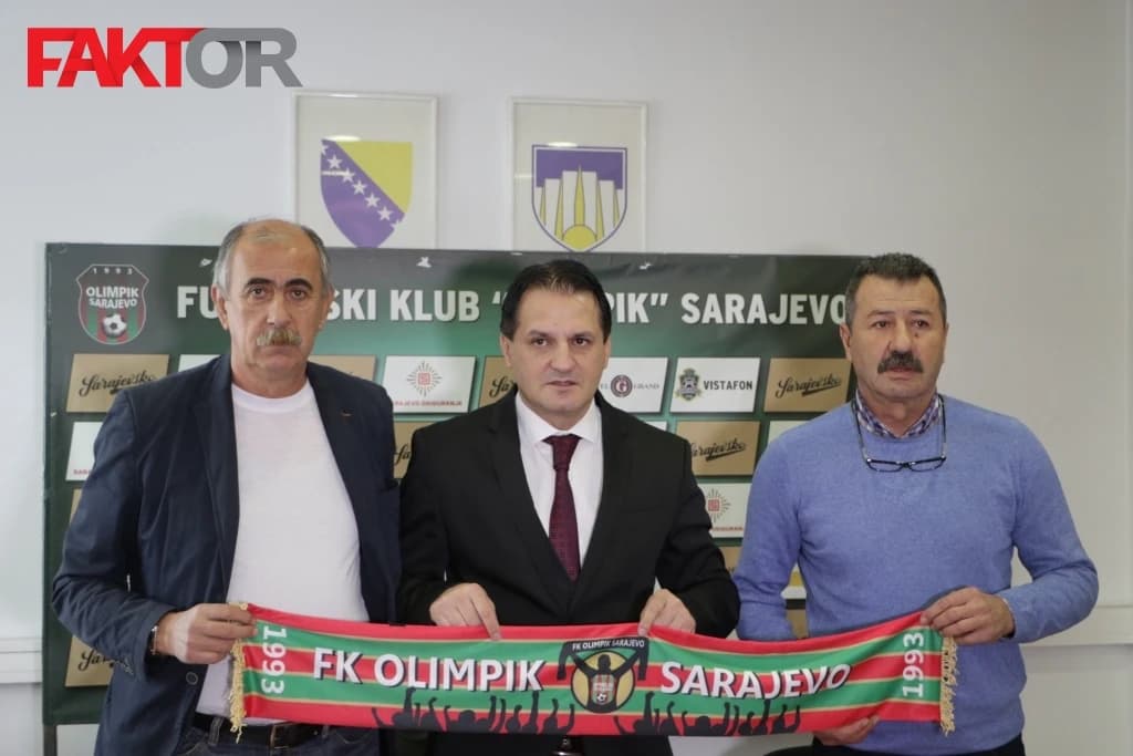 Hamdu Spahića (lijevo) FIFA spominje u oba kluba