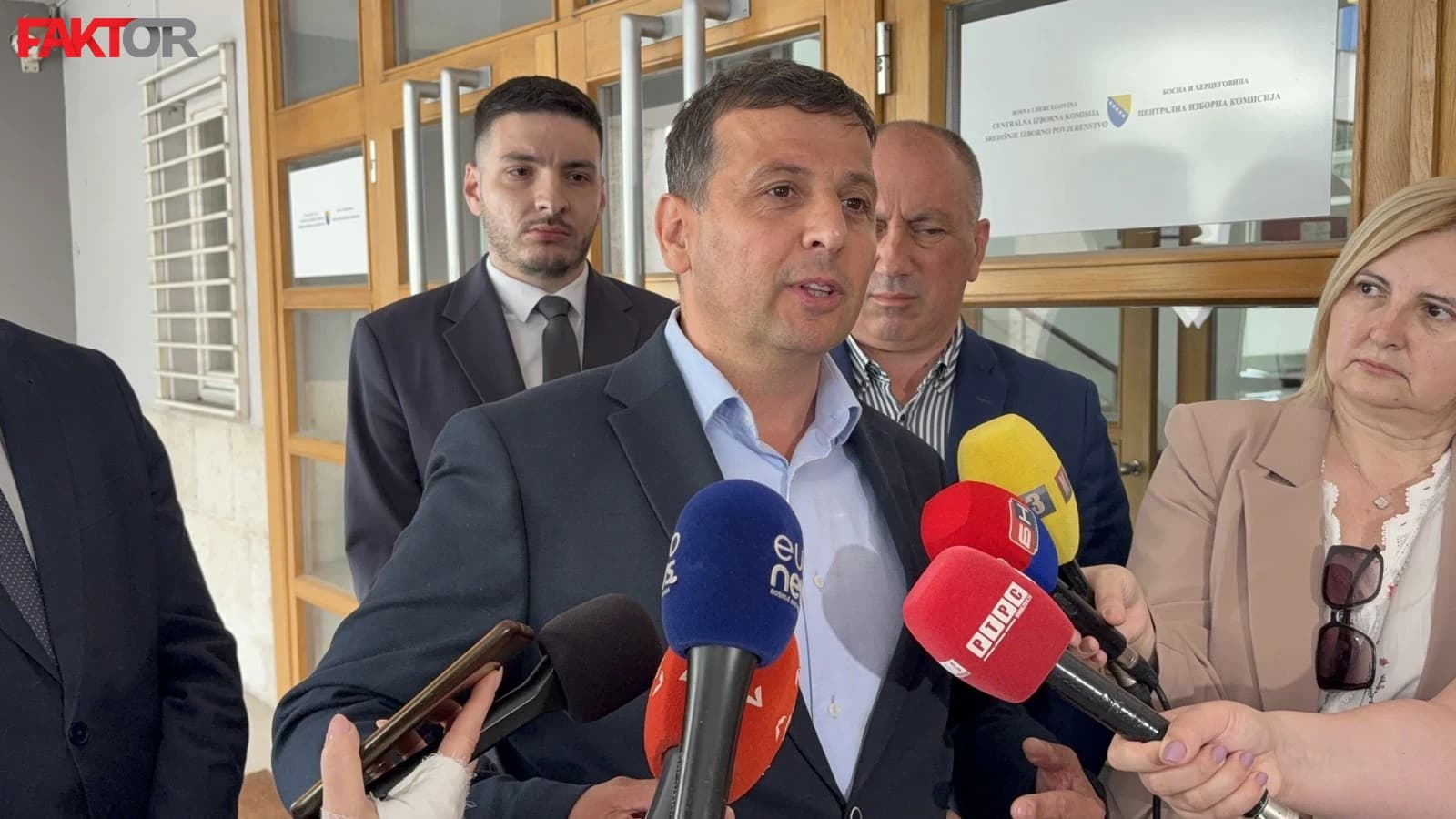 Vukanović žestoko udario na opoziciju: Pod kontrolom su Vučića i rade po njegovim nalozima