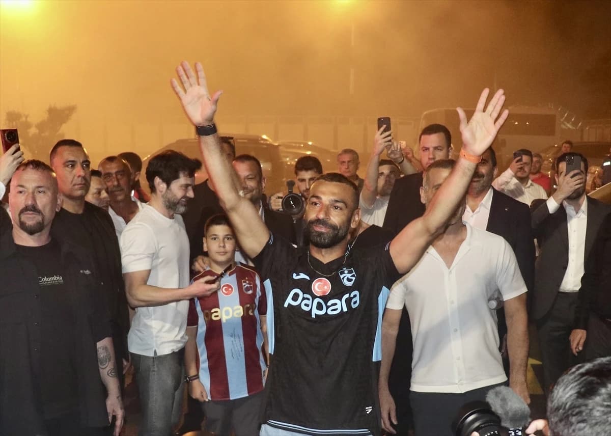 Mohamed Salah na spektakularan način dočekan u turskom Trabzonu