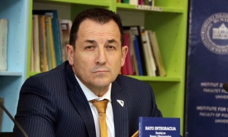 Selmo Cikotić
