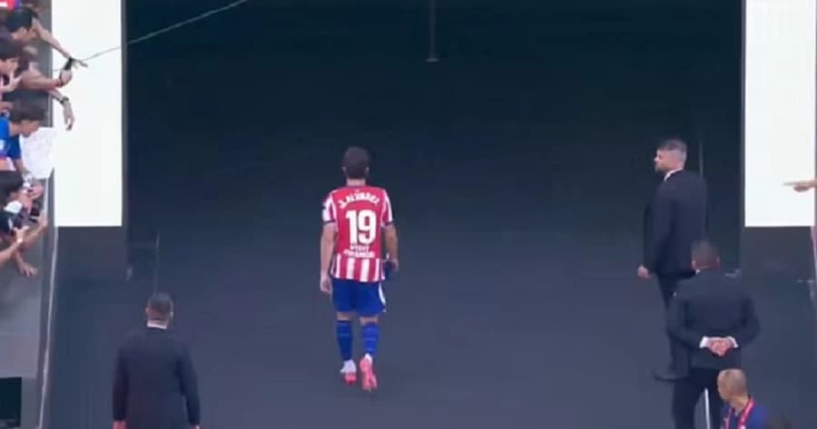Argentinac prolazi kroz pakao u Atleticu: Navijači ga izviždali, klub mu naredio da ode u svlačionicu