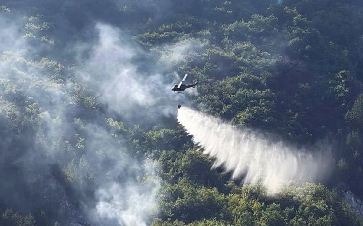 Oružane snage BiH pojačale angažman na gašenju požara u Cazinu i Trebinju