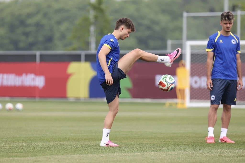 PSV odlučio: Bajraktarević na prodaju