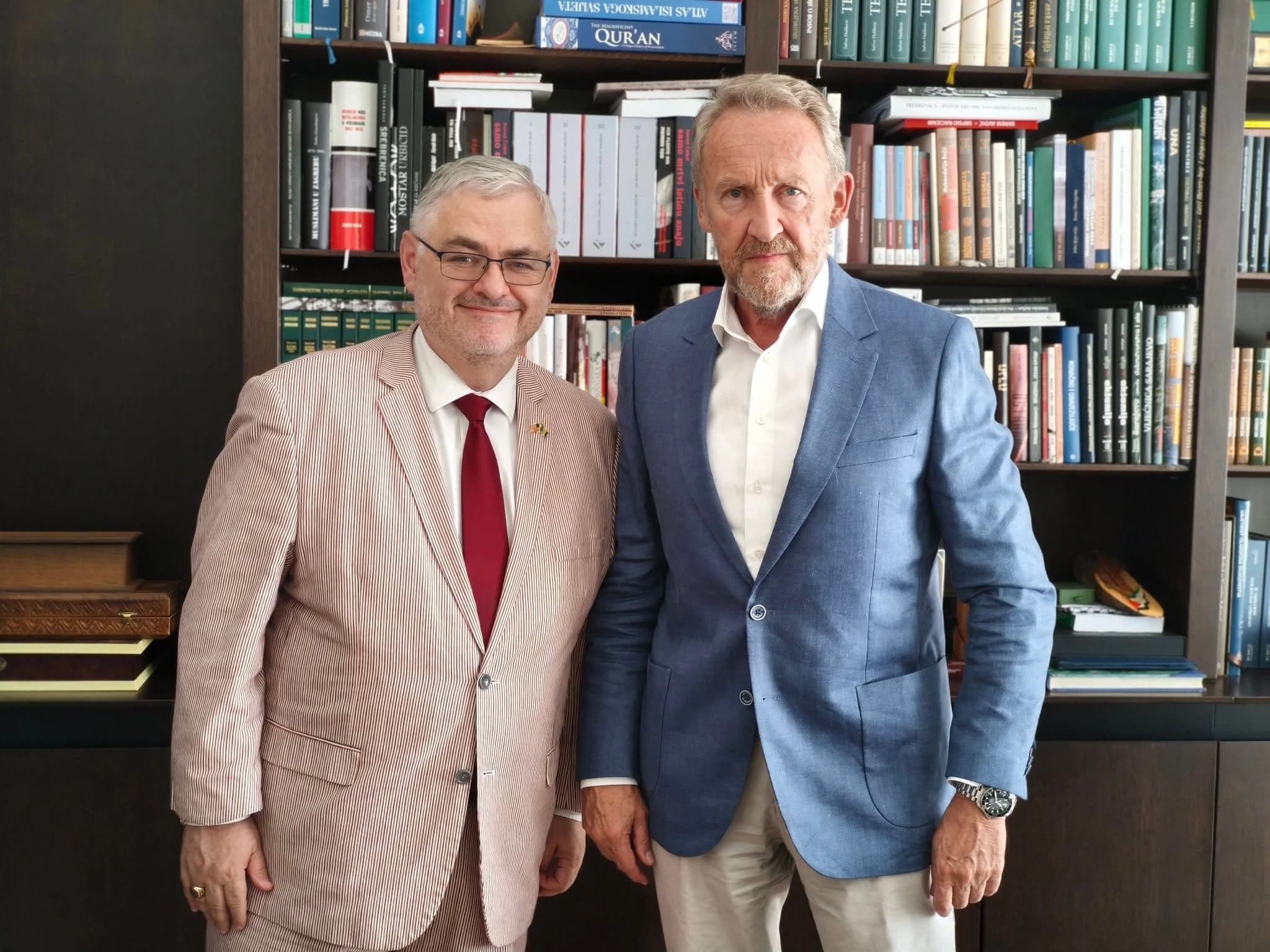 Louis Crishock i Bakir Izetbegović