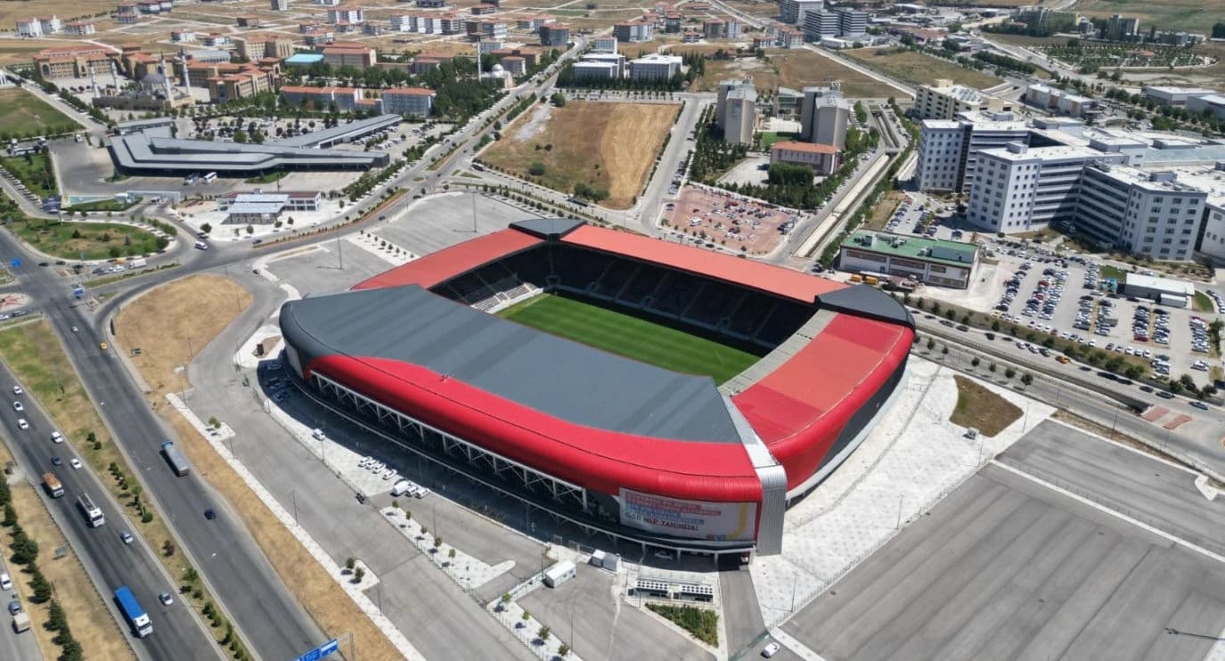 Stadion Coruma ispunjava sve UEFA-ine standarde