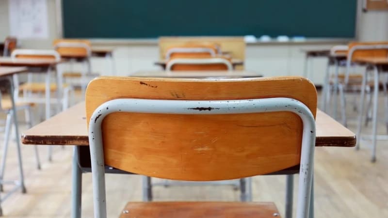 Zbog najavljenih visokih temperatura obustavljena nastava u osnovnim i srednjim školama u RS-u