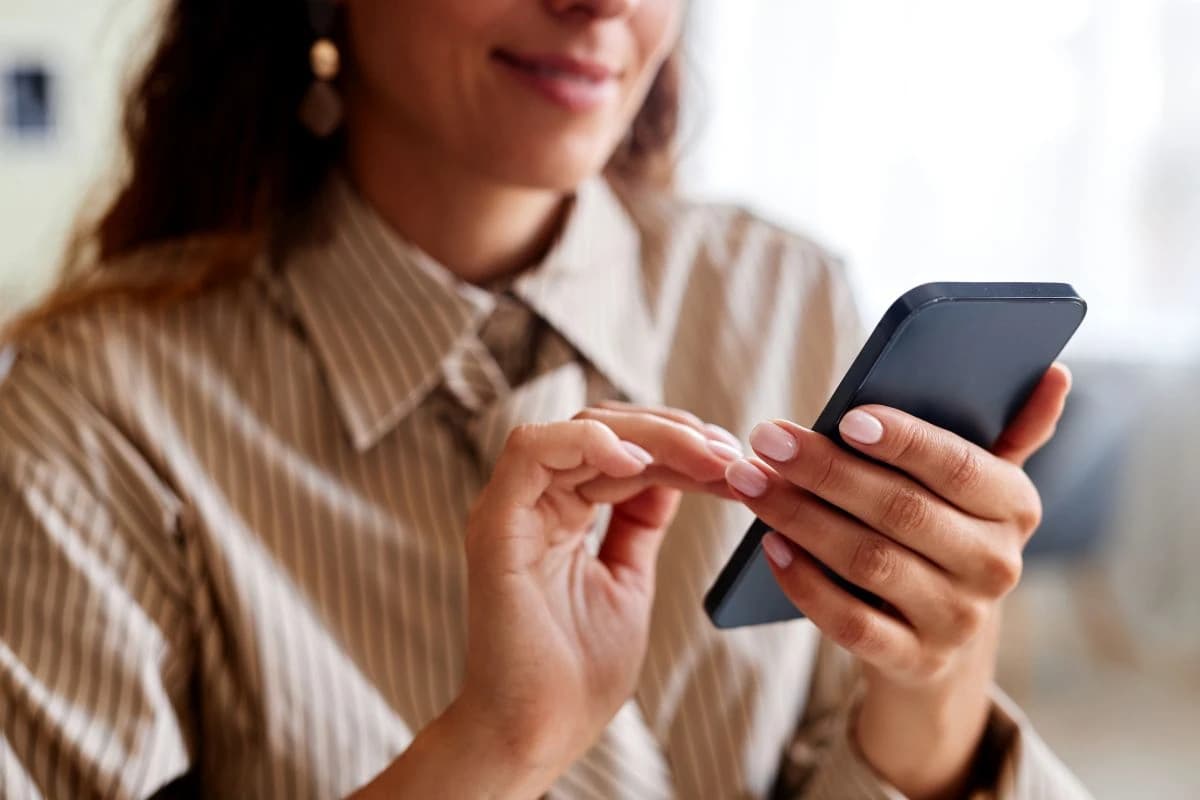 Jeste li se ikad zapitali zašto automatski kažemo "halo" kada se javimo na telefon