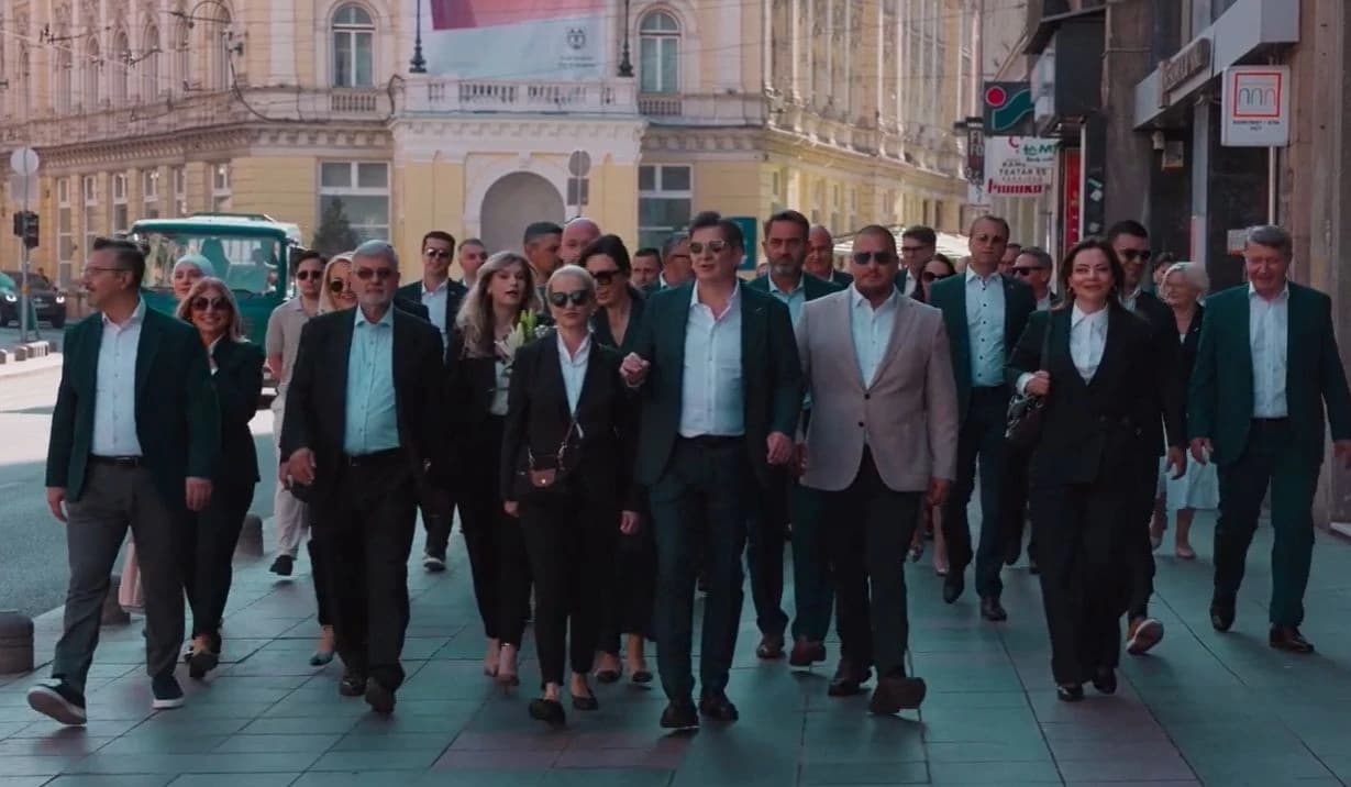 SDA Sarajevo ima izbornu pjesmu "Obraz", radila su je poznata imena bh. muzike, zanimljivi detalji i u spotu