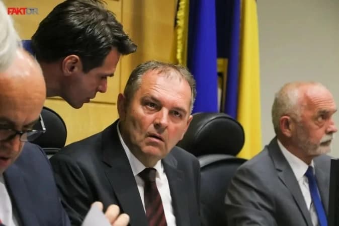 Baby Steps podnio krivičnu prijavu protiv Martinovića: "Ustav nije preporuka, nego obaveza"